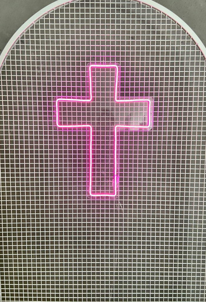 cross neon