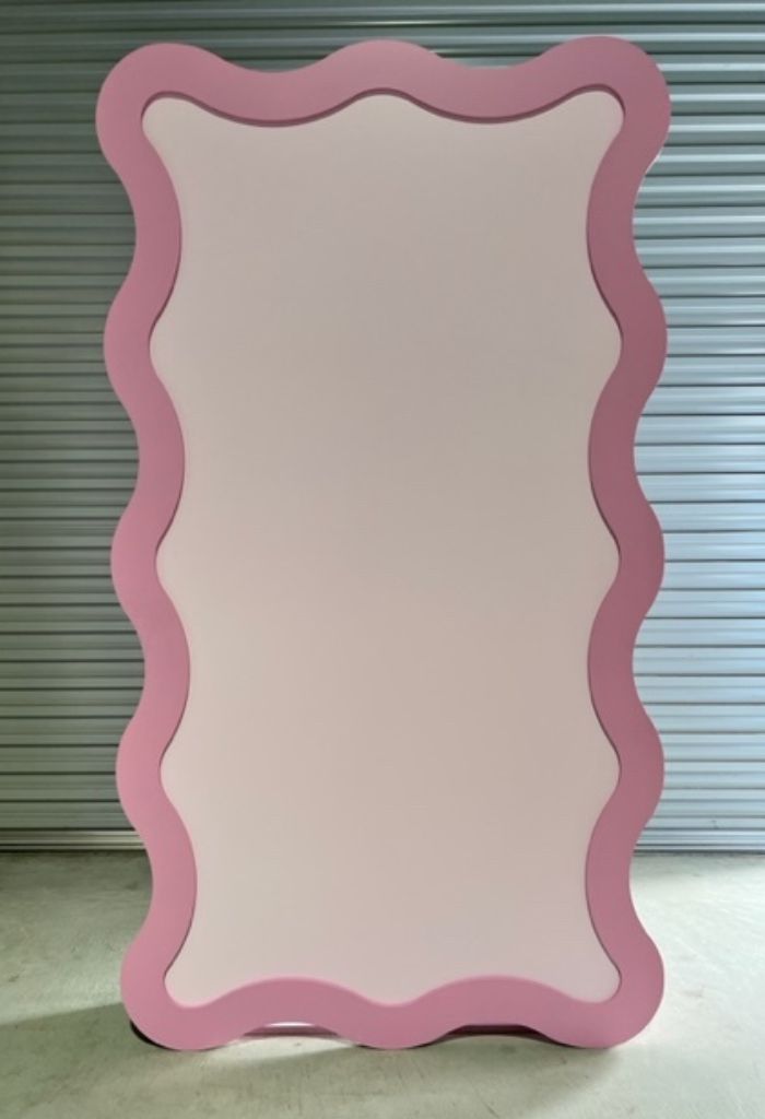 pink wave backdrop