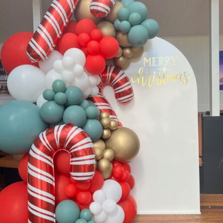 Christmas balloon setup